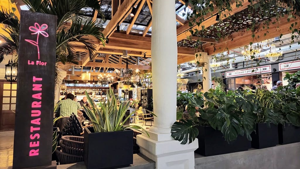Entrance to La Flor restaurant in Guzman viveros garden center